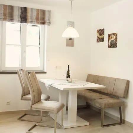 Fuchs Apartment *